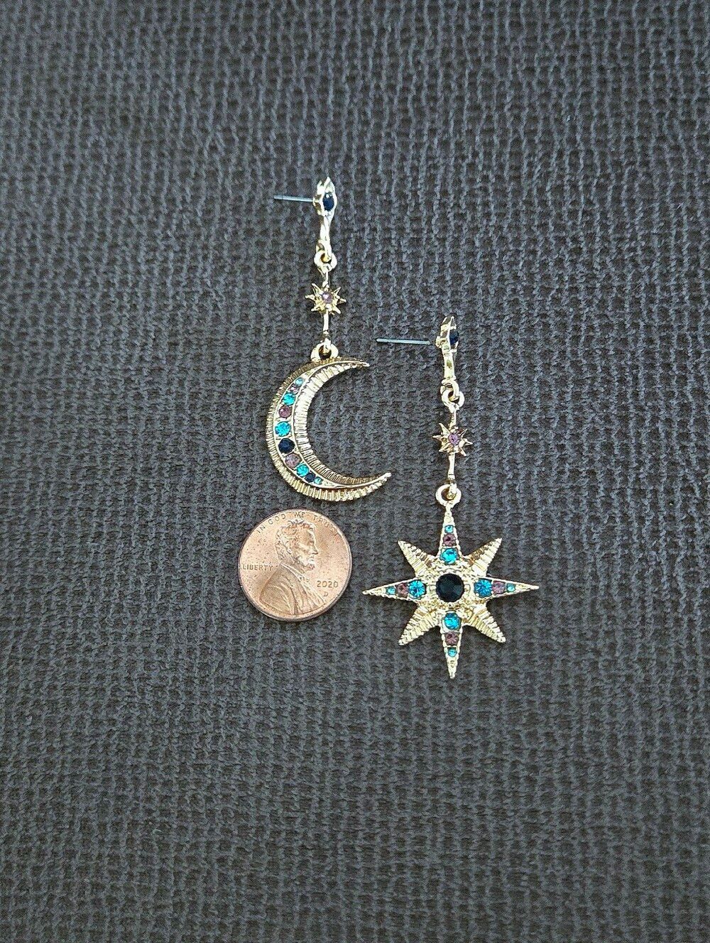 Arm💪 Candy🍭 by Eye👁️ Candy🍬 Los Angeles Moon🌙 and Star⭐ Dangle Earrings - Picture 8 of 15